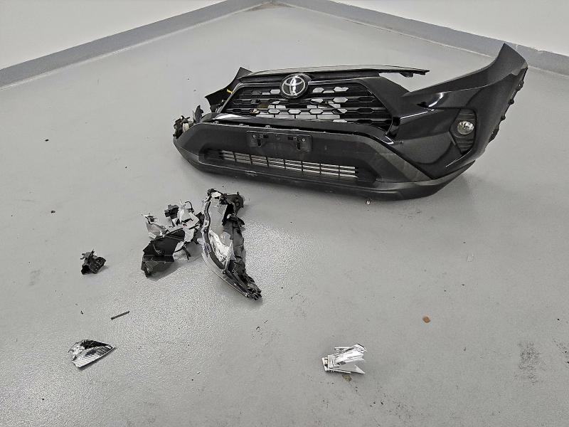 Фото 13 - TOYOTA RAV4