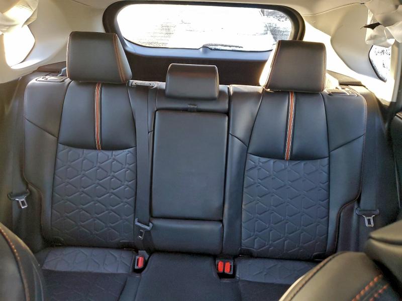 Фото 10 - TOYOTA RAV4