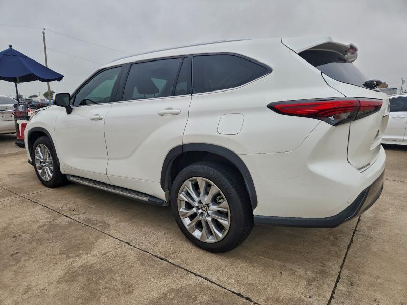 Фото 2 - TOYOTA HIGHLANDER