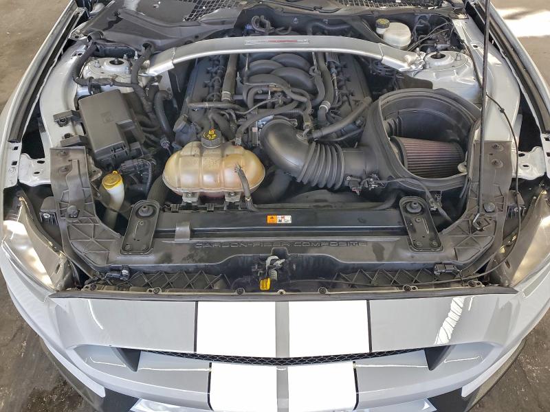 Фото 11 - FORD MUSTANG