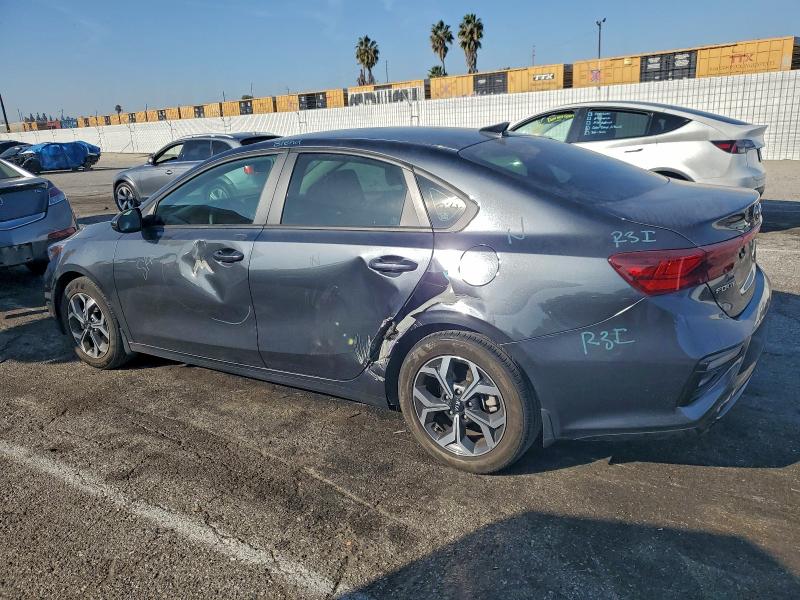 Фото 2 - KIA FORTE