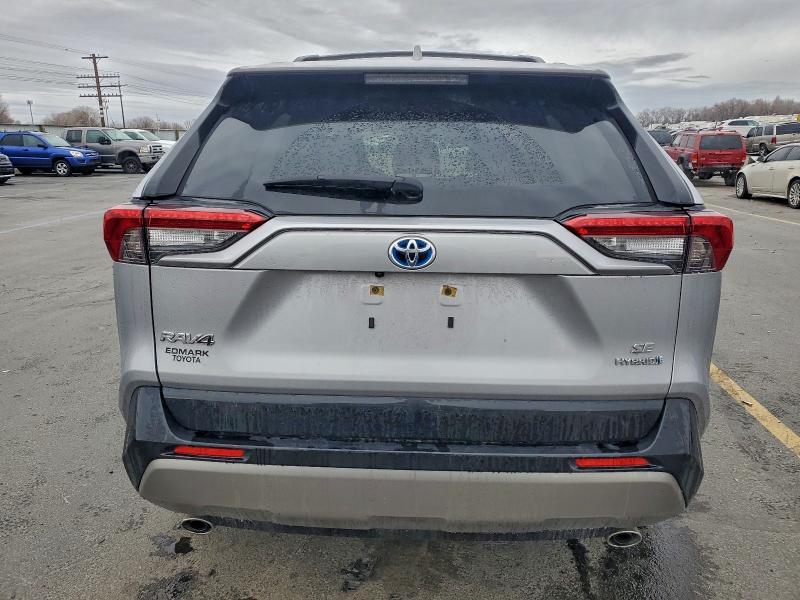 Фото 6 - TOYOTA RAV4