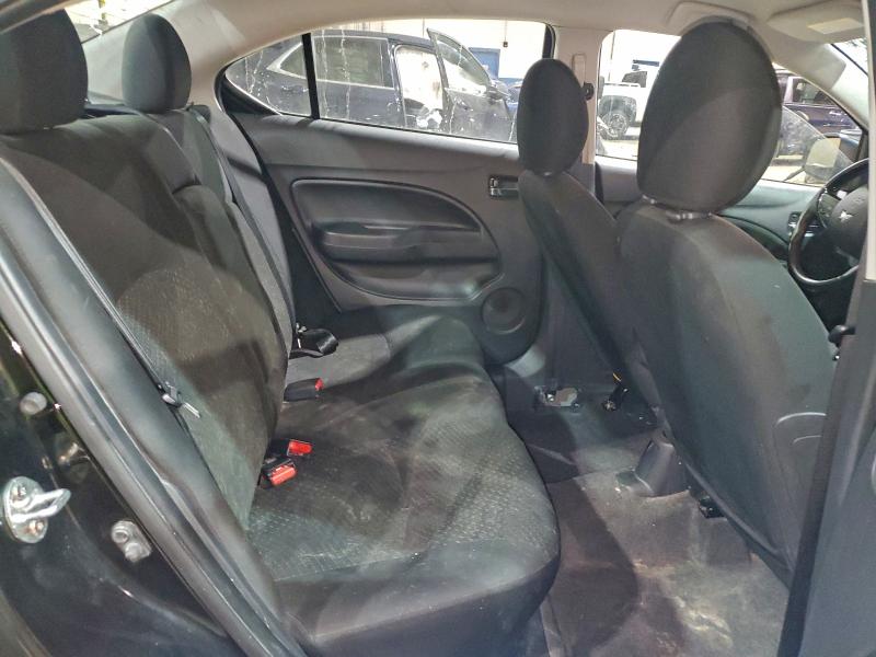 Фото 10 - MITSUBISHI MIRAGE