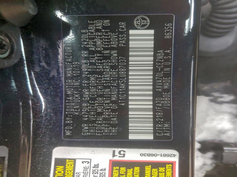 Фото 12 - TOYOTA CAMRY