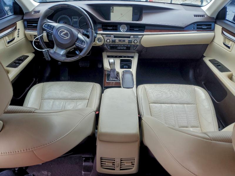 Фото 8 - LEXUS ES350