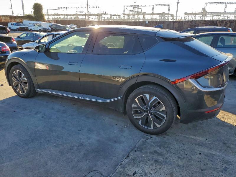 Фото 2 - KIA EV6 LIGHT