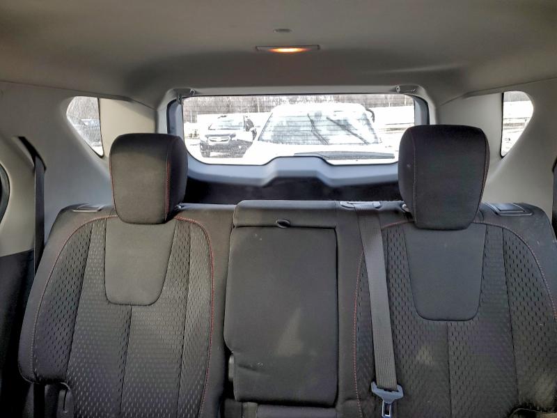 Фото 10 - CHEVROLET EQUINOX