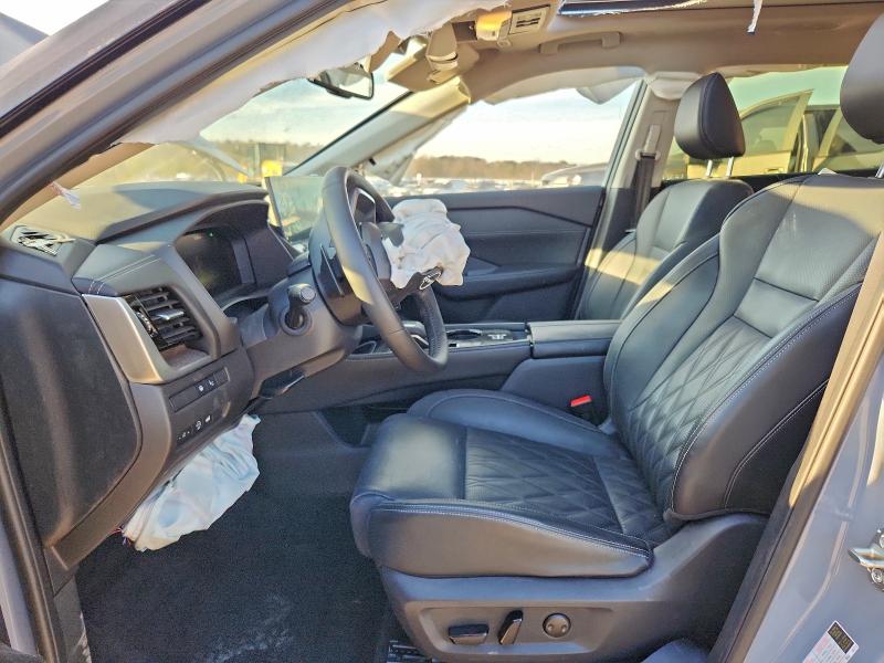 Фото 7 - NISSAN ROGUE