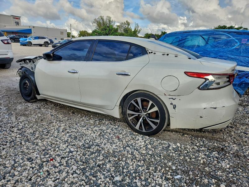 Фото 2 - NISSAN MAXIMA