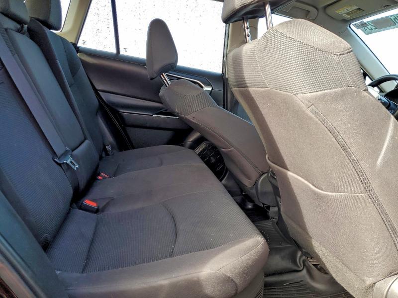 Фото 11 - TOYOTA RAV4