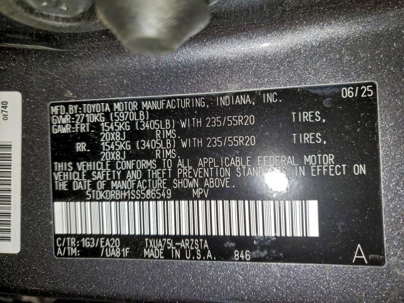 Фото 14 - TOYOTA HIGHLANDER