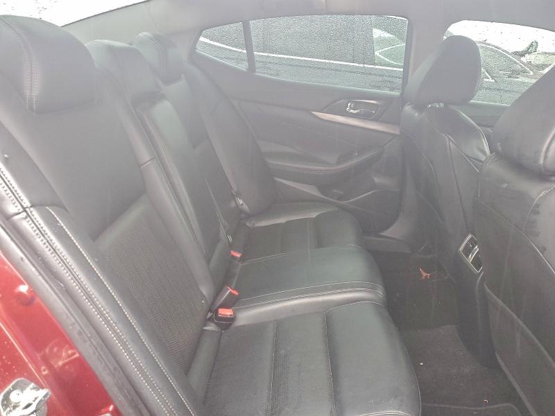 Фото 10 - NISSAN MAXIMA