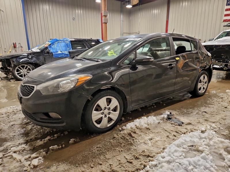 Фото 1 - KIA FORTE