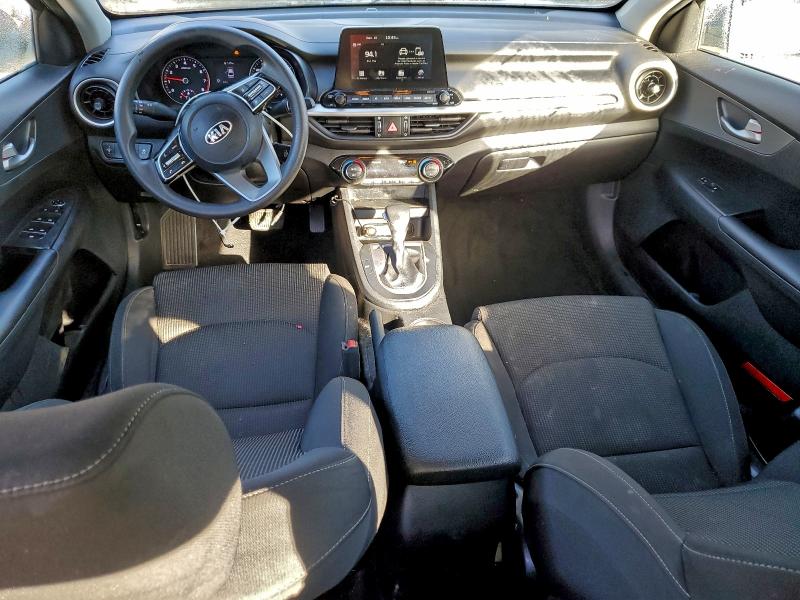 Фото 8 - KIA FORTE