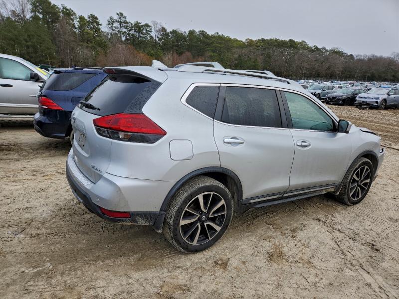 Фото 3 - NISSAN ROGUE