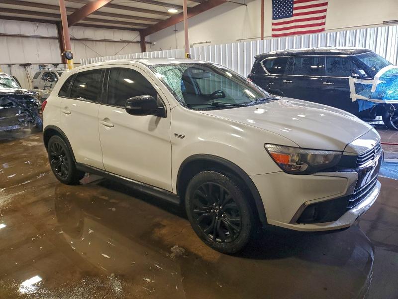 Фото 4 - MITSUBISHI OUTLANDER