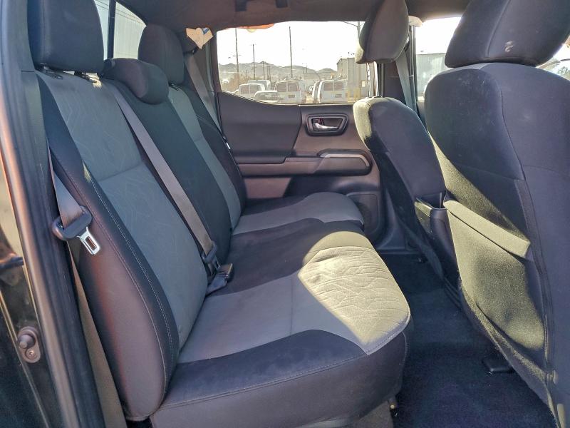 Фото 10 - TOYOTA TACOMA