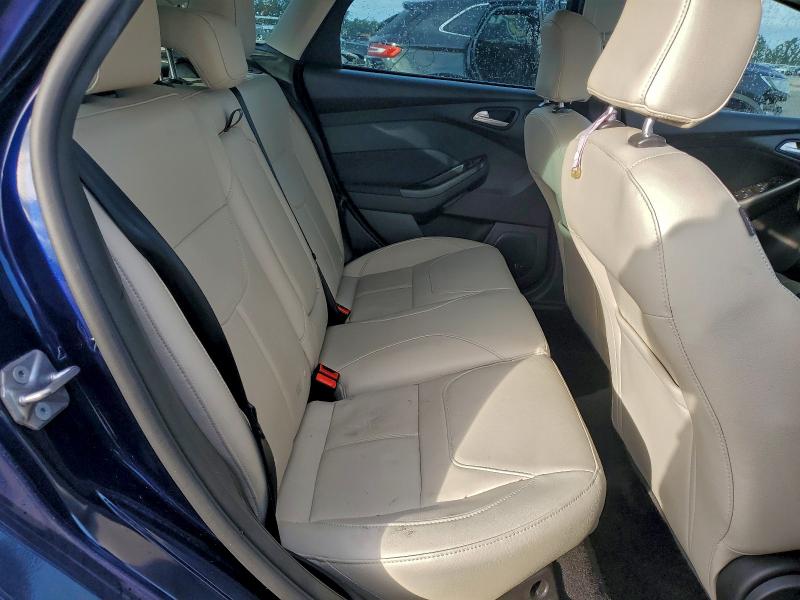 Фото 10 - FORD FOCUS