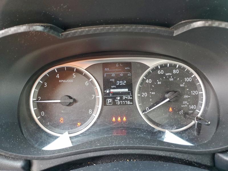 Фото 9 - NISSAN VERSA