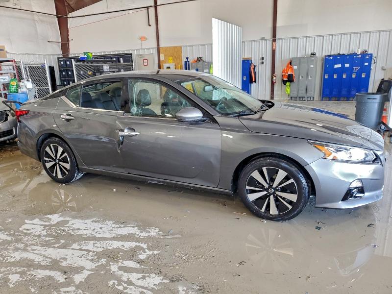 Фото 4 - NISSAN ALTIMA