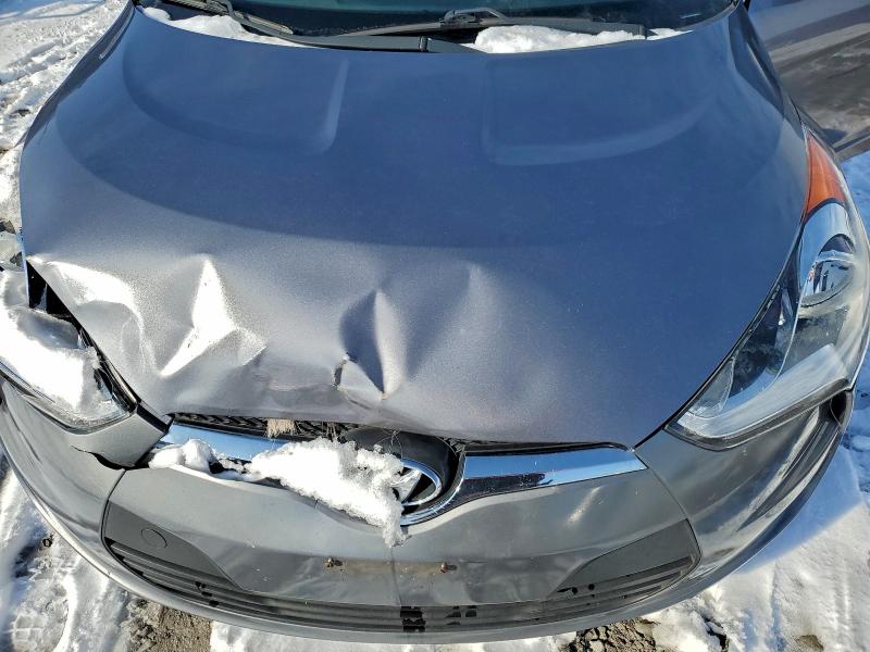 Фото 11 - HYUNDAI VELOSTER