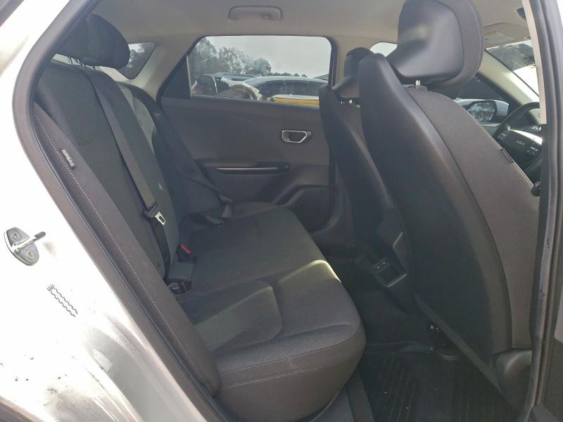 Фото 10 - KIA K4 LX