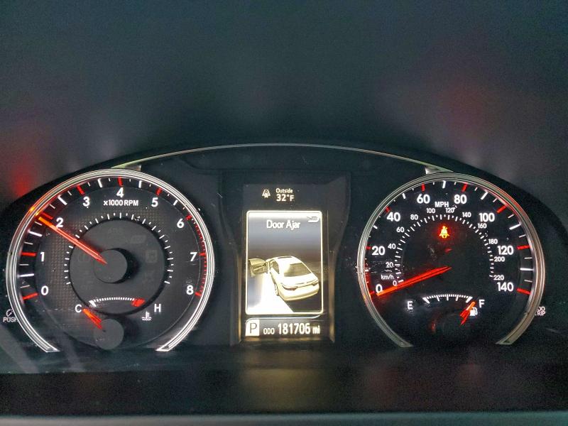 Фото 9 - TOYOTA CAMRY