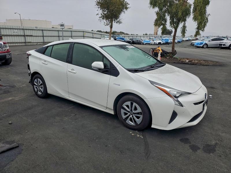 Фото 4 - TOYOTA PRIUS