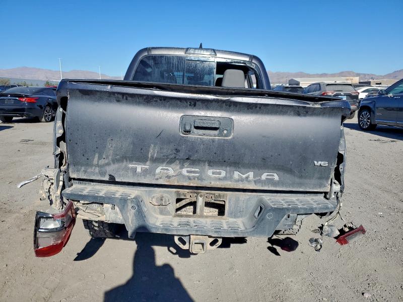 Фото 6 - TOYOTA TACOMA