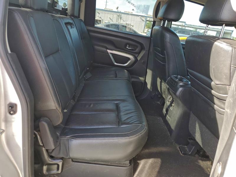 Фото 10 - NISSAN TITAN