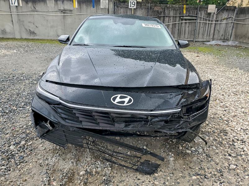 Фото 5 - HYUNDAI ELANTRA