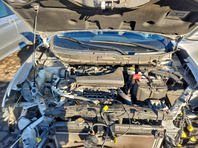 Фото 12 - NISSAN ROGUE