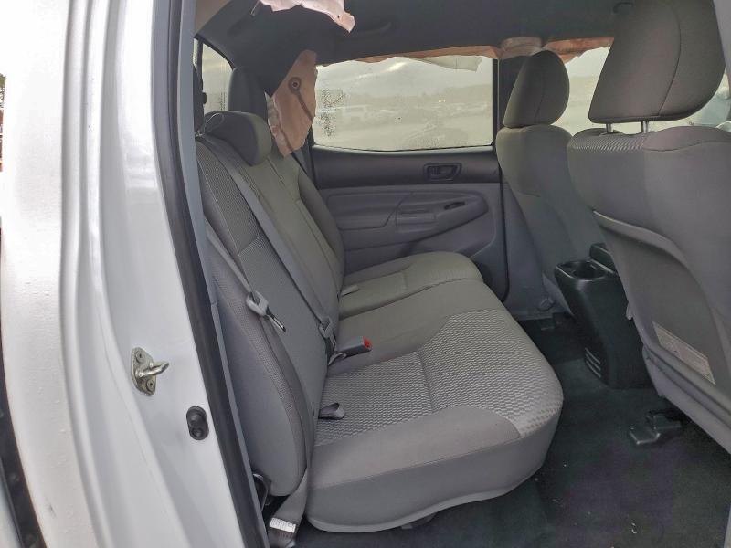 Фото 10 - TOYOTA TACOMA