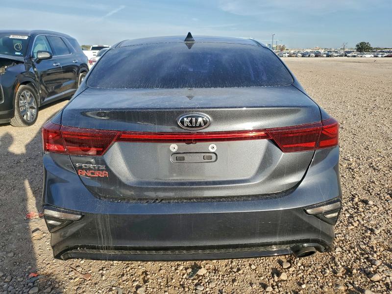 Фото 6 - KIA FORTE