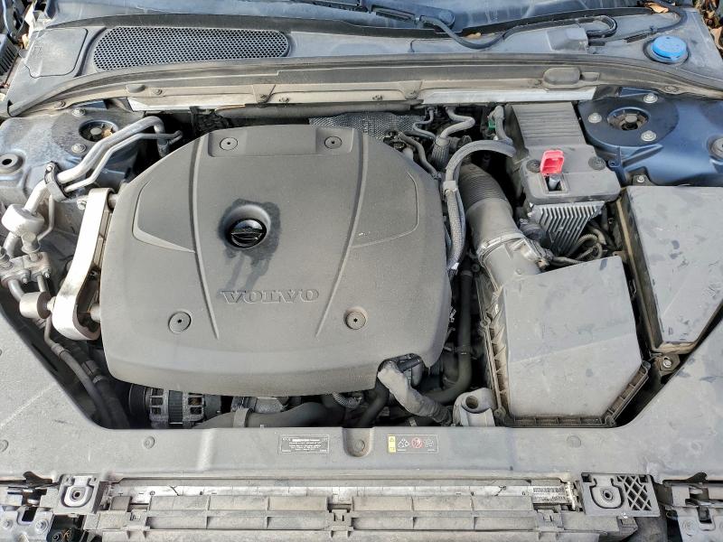 Фото 11 - VOLVO S60