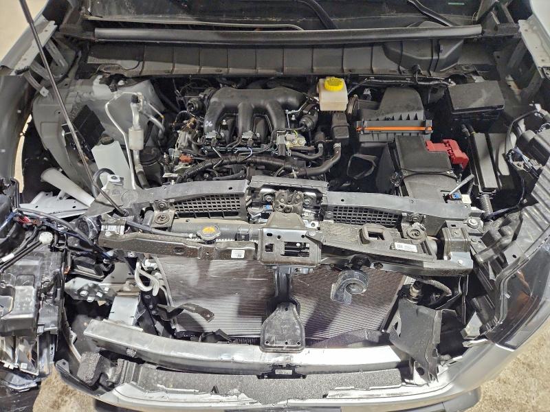 Фото 12 - NISSAN PATHFINDER