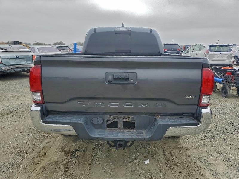 Фото 6 - TOYOTA TACOMA