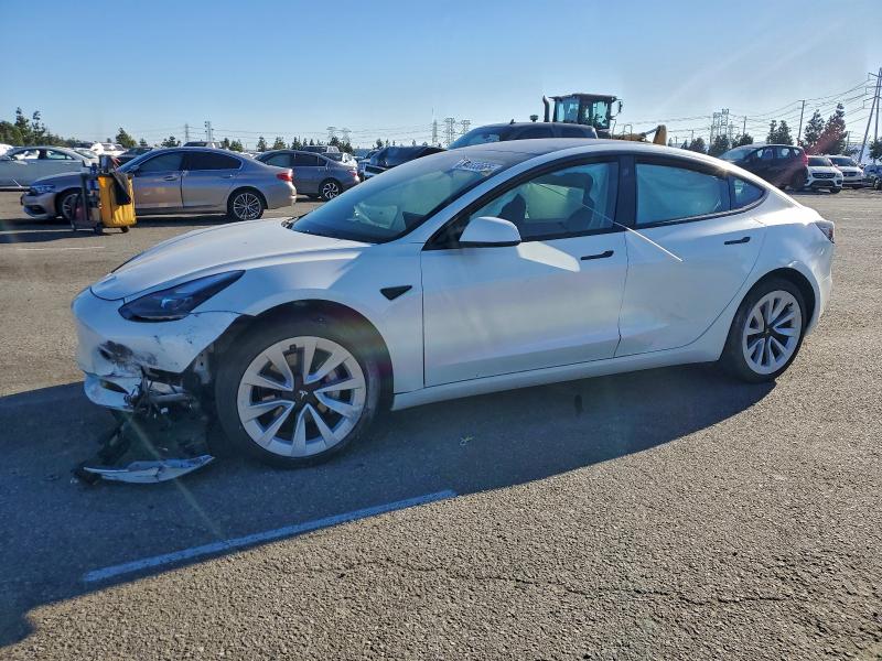 Фото 1 - TESLA MODEL 3