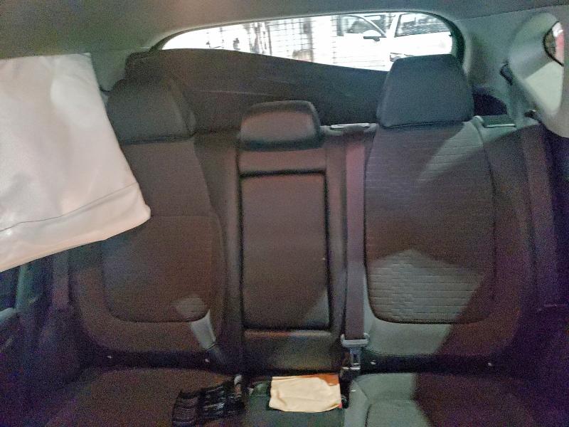 Фото 10 - KIA SELTOS