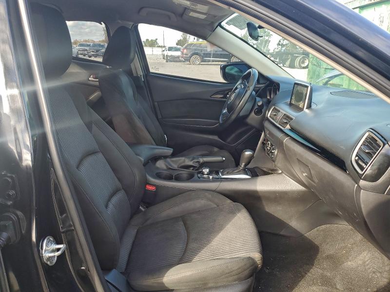 Фото 7 - MAZDA 3