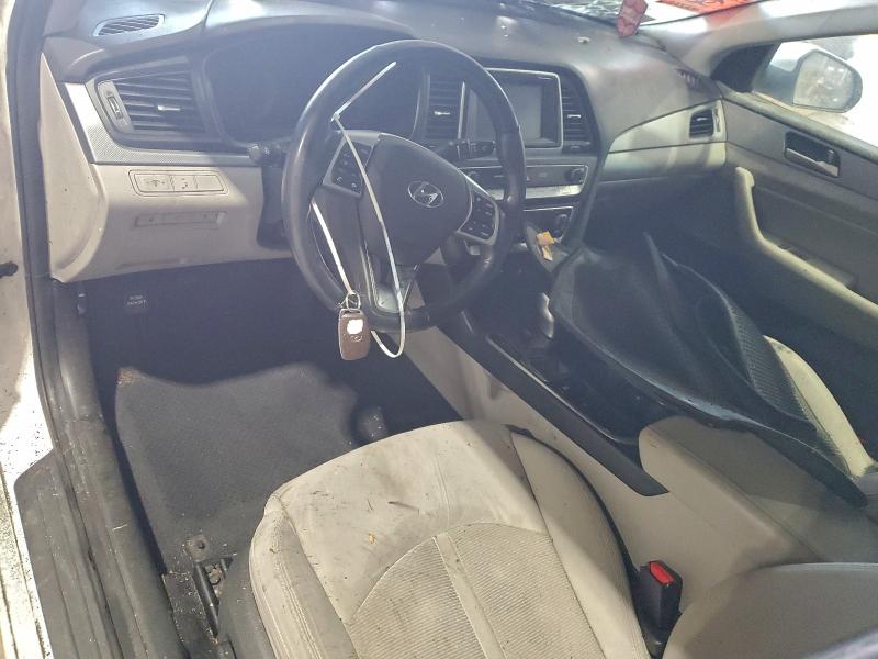 Фото 8 - HYUNDAI SONATA