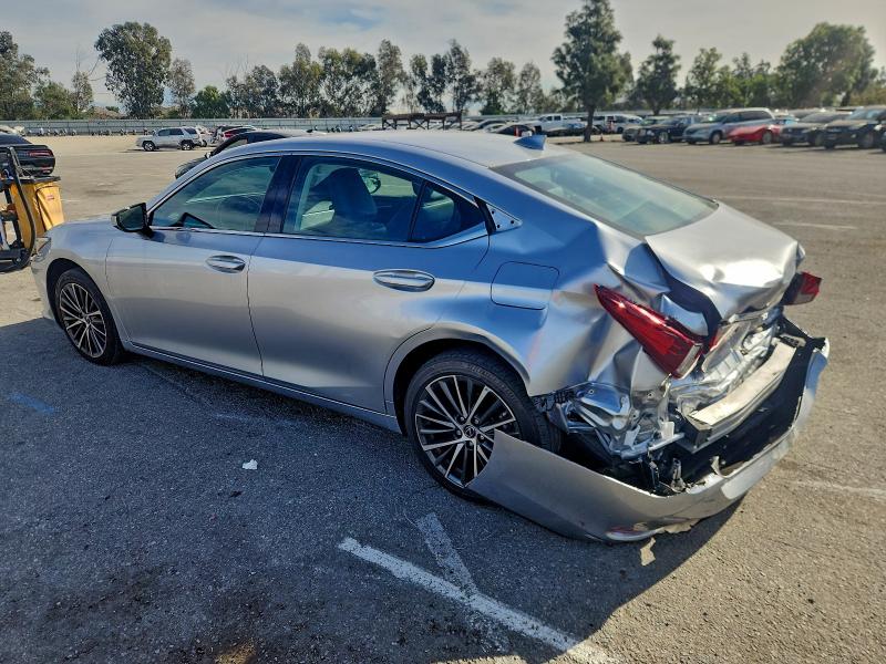 Фото 2 - LEXUS ES350