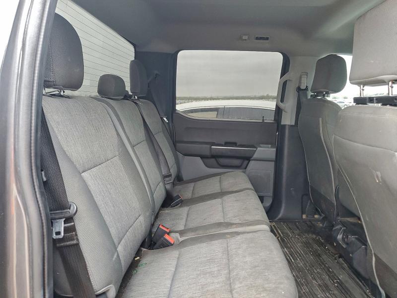 Фото 10 - FORD F-150