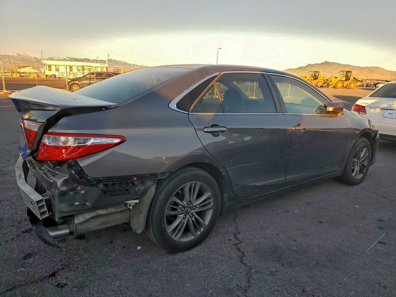 Фото 3 - TOYOTA CAMRY