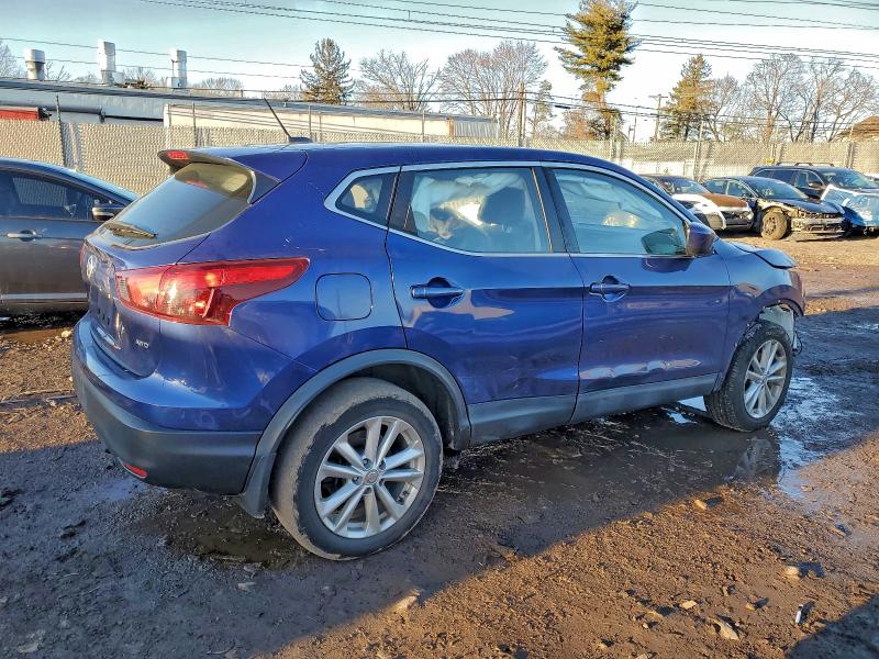 Фото 3 - NISSAN ROGUE