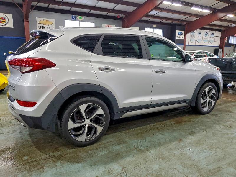 Фото 3 - HYUNDAI TUCSON