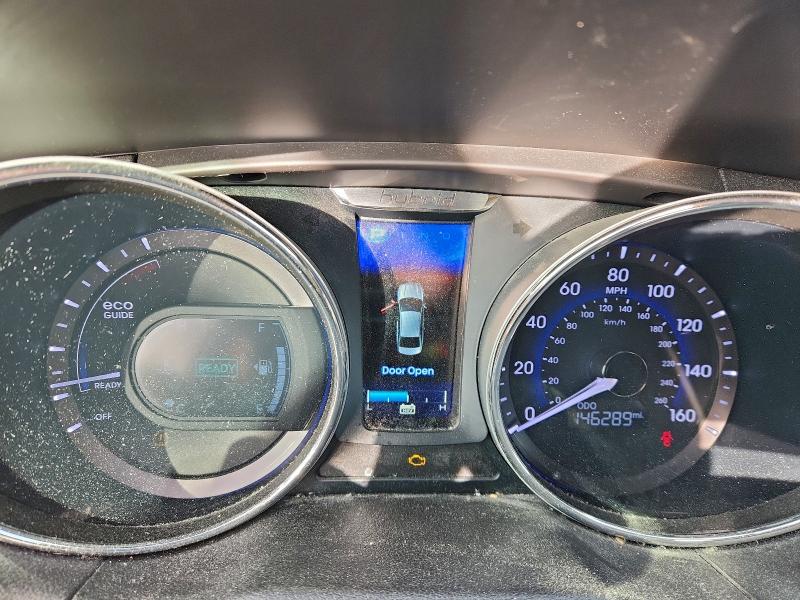 Фото 9 - HYUNDAI SONATA