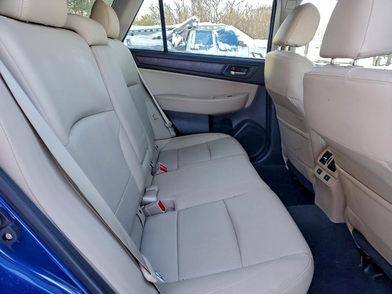 Фото 10 - SUBARU OUTBACK