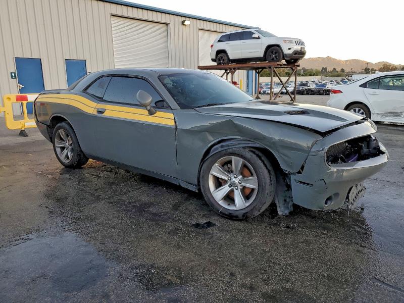 Фото 4 - DODGE CHALLENGER