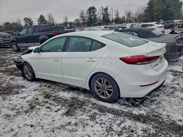 Фото 2 - HYUNDAI ELANTRA